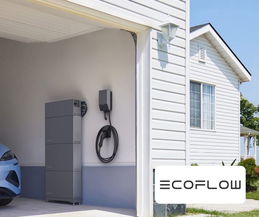 EcoFlow Stromspeicher mit Wallbox in einer Garage für Photovoltaikanlagen